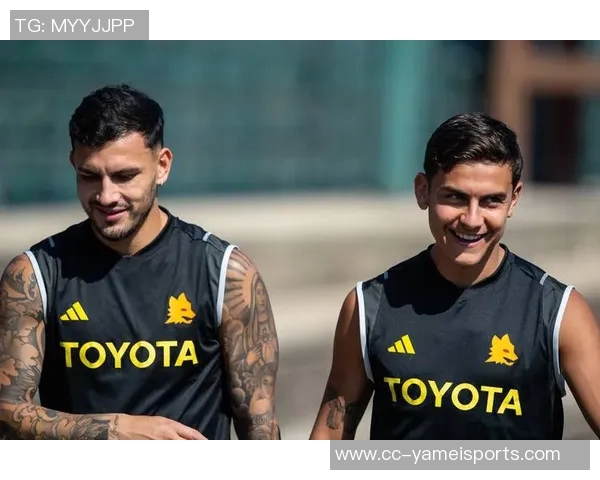 马特拉齐社交媒体分享帕雷德斯与迪巴拉签名球衣珍藏品