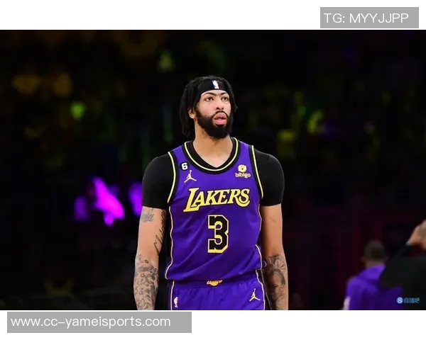 海史密斯缺席八周但更衣室领导力成留队关键因素 海史密斯缺席八周但更衣室领导力成留队关键因素