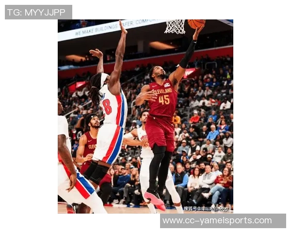 米切尔第三节火力全开8投6中三分1中3独得14分助队追分奋起反击