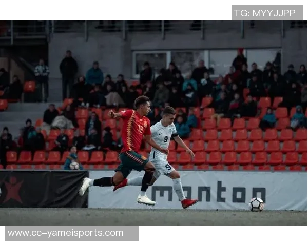 未来可期多特蒙德两年前签约的厄瓜多尔小将即将加盟球队 未来可期多特蒙德两年前签约的厄瓜多尔小将即将加盟球队