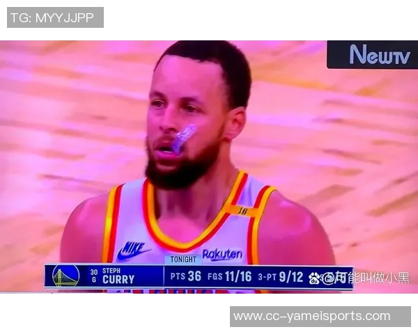 库里罚球表现出色目前13罚12中创下新高上赛季单场纪录为14次 库里罚球表现出色目前13罚12中创下新高上赛季单场纪录为14次