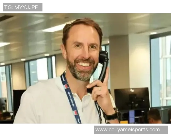 索斯盖特被视为阿莫林接班人但他暂不急于重返教练岗位 索斯盖特被视为阿莫林接班人但他暂不急于重返教练岗位